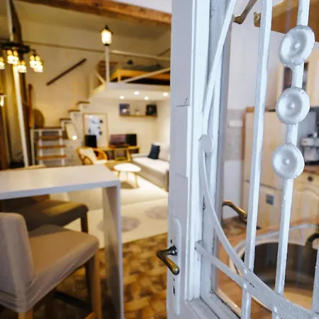 New Flower Garden Apartment *
